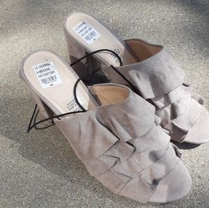 Liz Claiborne Deanna Faux Suede Mules 9
